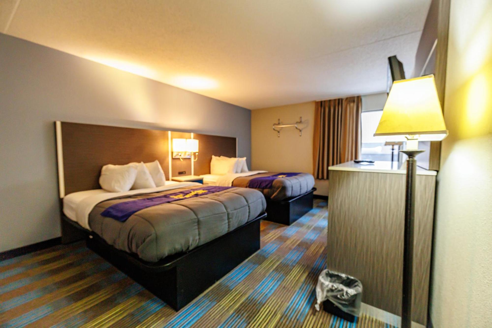 New Victorian & Hotel 2*