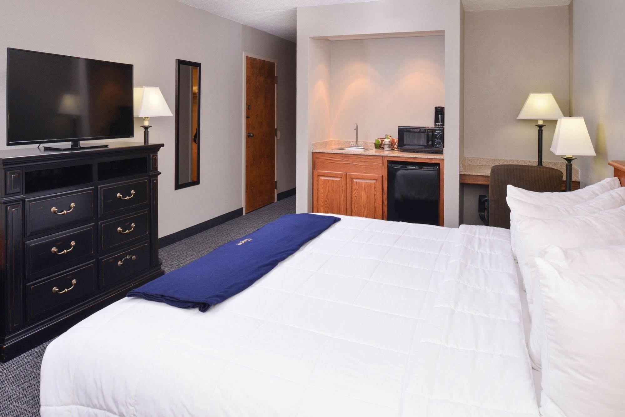 Hotel New Victorian & 3*